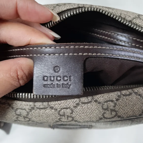 Authentic Gucci GG Supreme monogram canvas message Crossbody bag - Picture 6 of 16